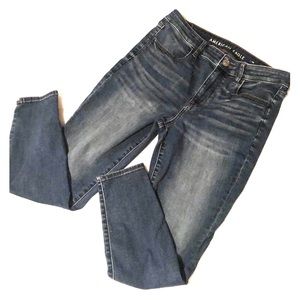 American Eagle Next Level Jegging
